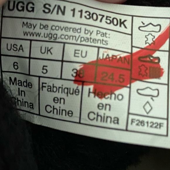 UGG Classic Ultra Mini Boots Kid’s 6 (Will Fit a Women’s 8) NWOB - Picture 6 of 14